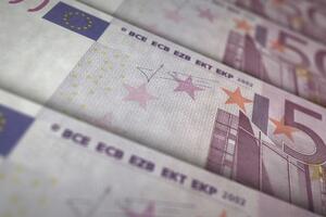 Evropska centralna banka pod pritiskom rekordne inflacije u...