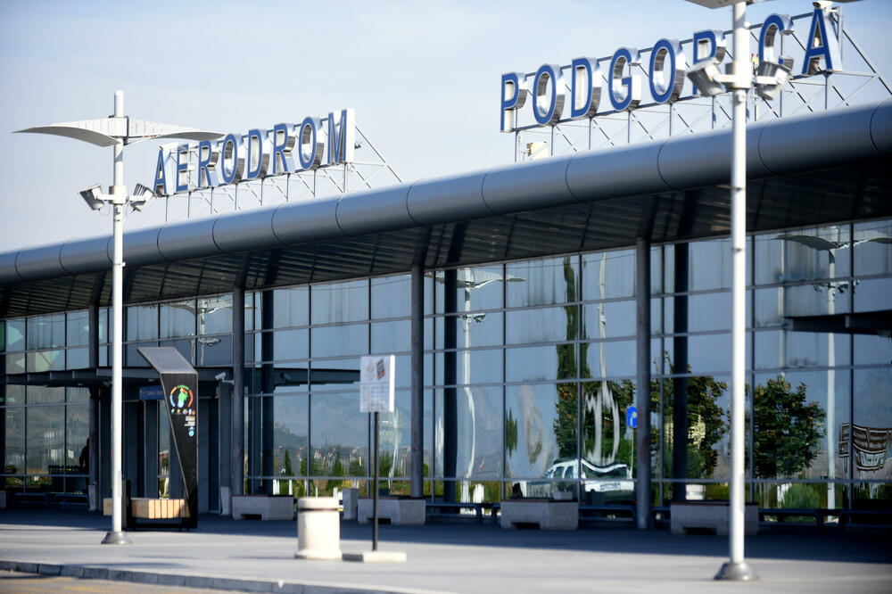Novi cjenovnik za veći obim saobraćaja: Aerodrom Podgorica, Foto: BORIS PEJOVIC