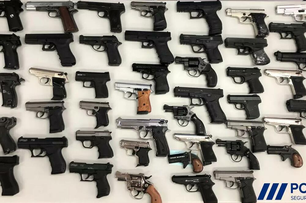 Dio oduzetog oružja, Foto: Europol/Polícia de Segurança Pública