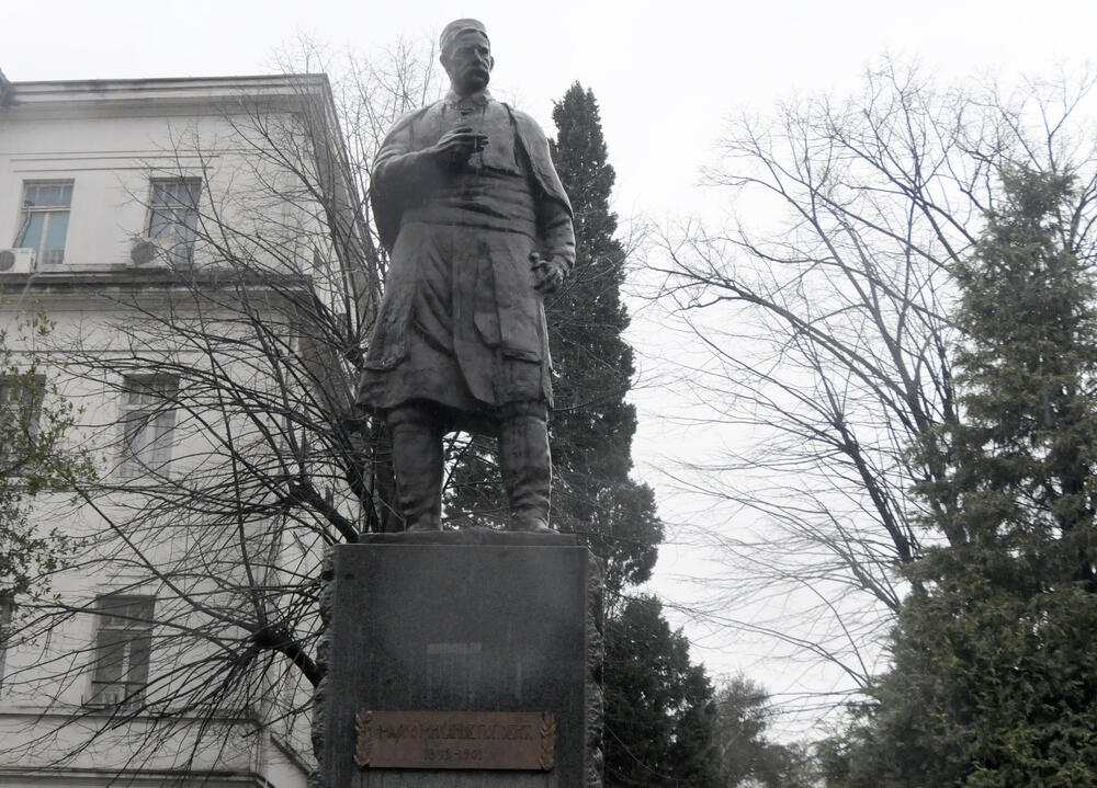 Statue of Marko Miljanov