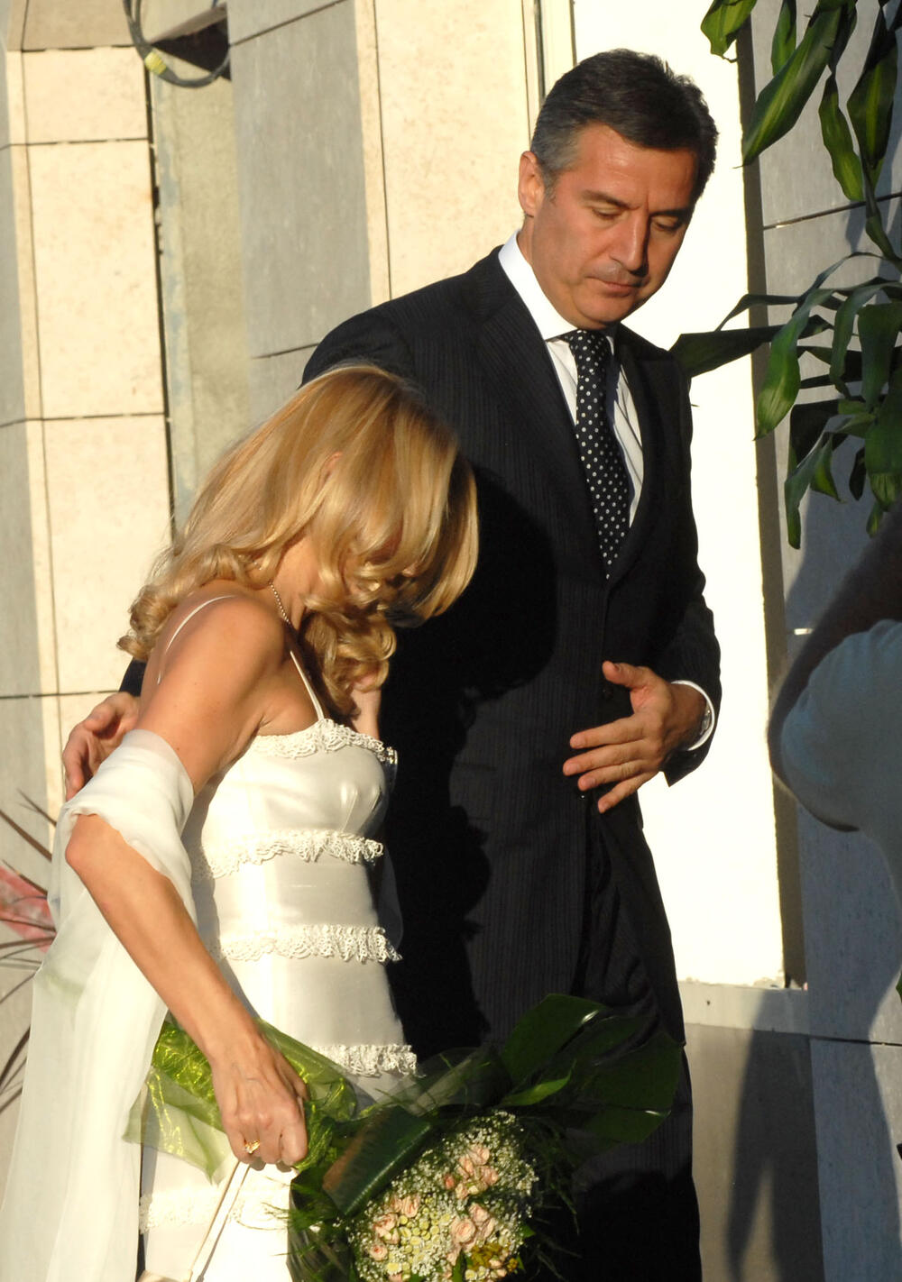 Đukanović sa suprugom na vjenčanju Statisa 