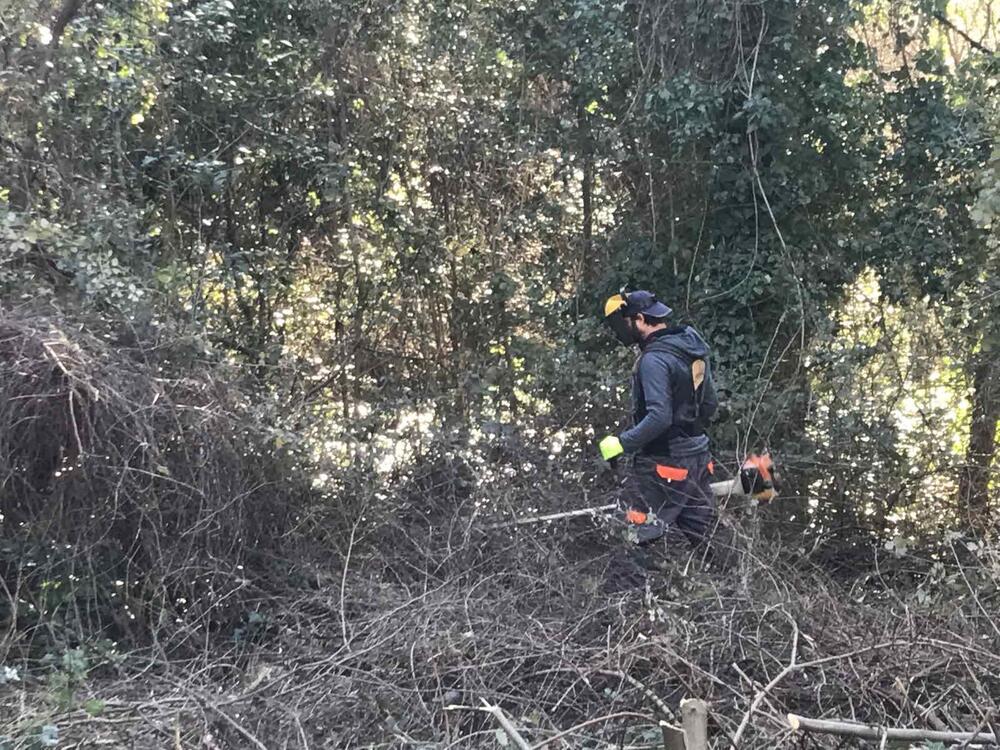 <p>Starješina crkve Mirčeta Šljivančanin ističe i da su se na taj potez odlučili zato što se groblje nalazi u blizini crkve, zbog "duga prema precima", ali i da uređivanje zahtijeva ozbiljniji pristup, te i da se vremenom uključi više činilaca u društvu</p>