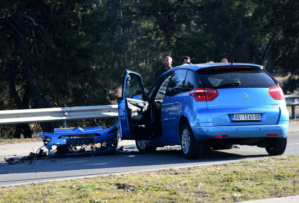 <p>Iz Uprave policije nijesu saopštili identitet povrijeđenog</p>