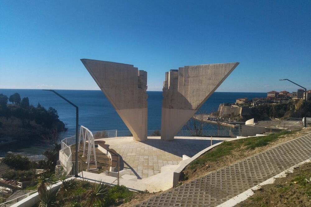 Nema status zaštićenog kulturnog dobra: Spomenik “Sloboda” na Pinješu, Foto: Samir Adrović