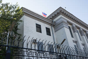 RIA Novosti: Ruske diplomate napuštaju Ukrajinu