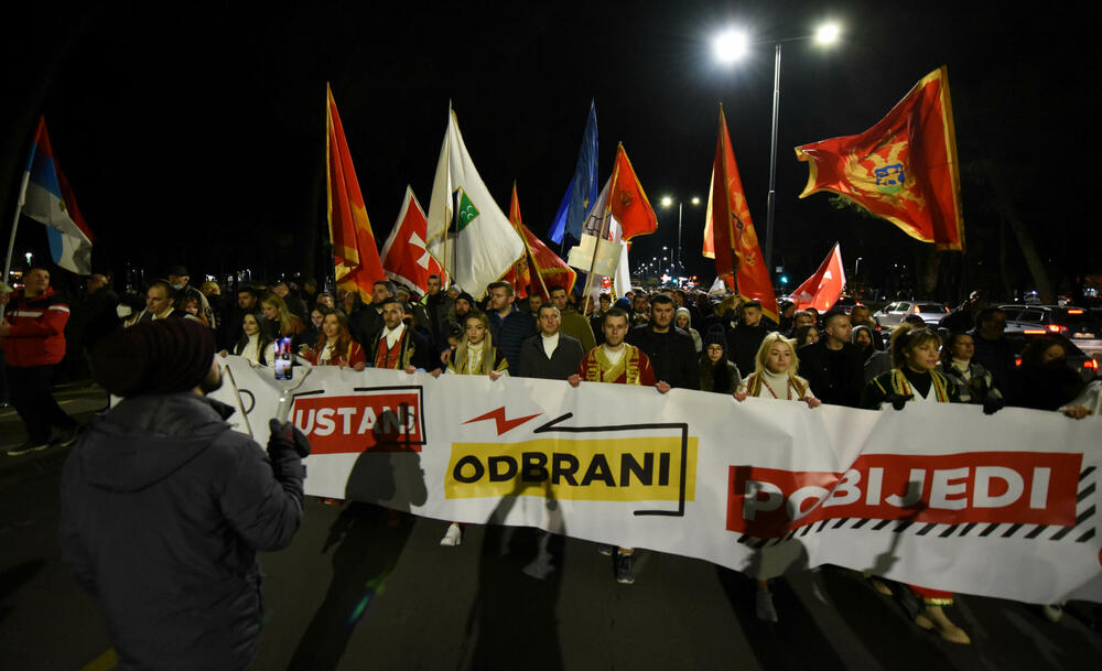 <p>Vidjeli ste da su obavljene konsultacije kod predsjednika države. Na tim konsultacijama bili su predstavnici 43 poslanika. Od njih se 29 zalaže za jedan koncept vlade, osam za manjinsku, a šest nema stav</p>