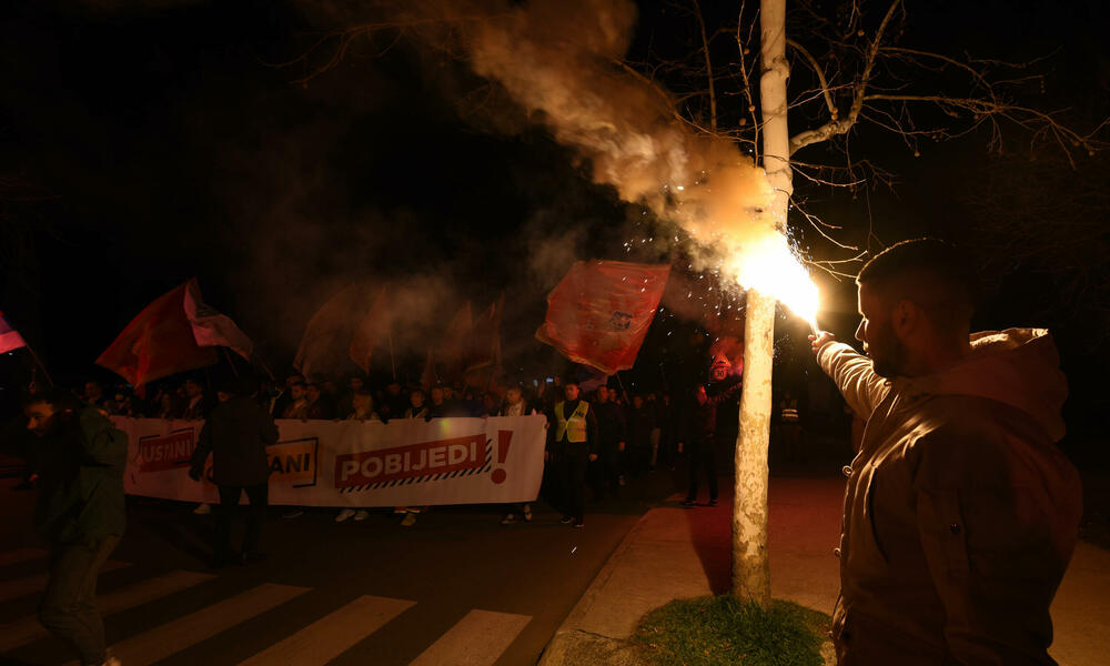 <p>Vidjeli ste da su obavljene konsultacije kod predsjednika države. Na tim konsultacijama bili su predstavnici 43 poslanika. Od njih se 29 zalaže za jedan koncept vlade, osam za manjinsku, a šest nema stav</p>