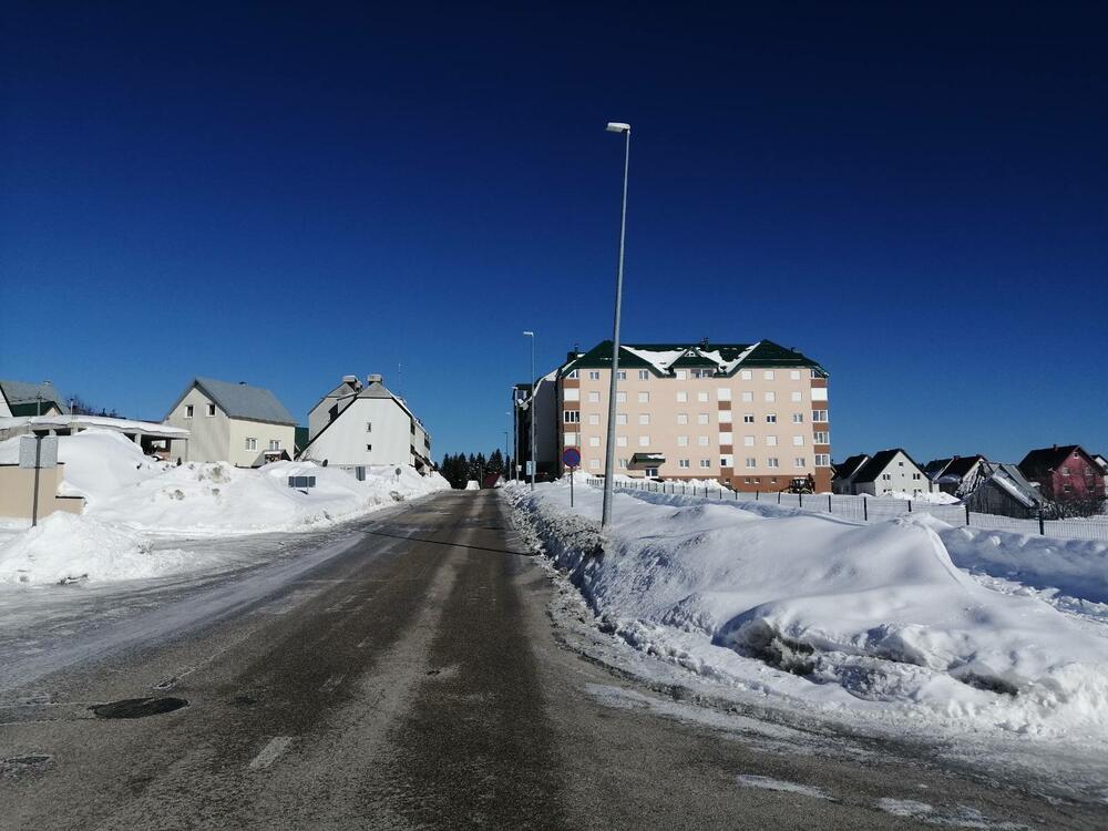 <p>U Kolašinu i Rožajama je izmjereno po 26 centimetara</p>