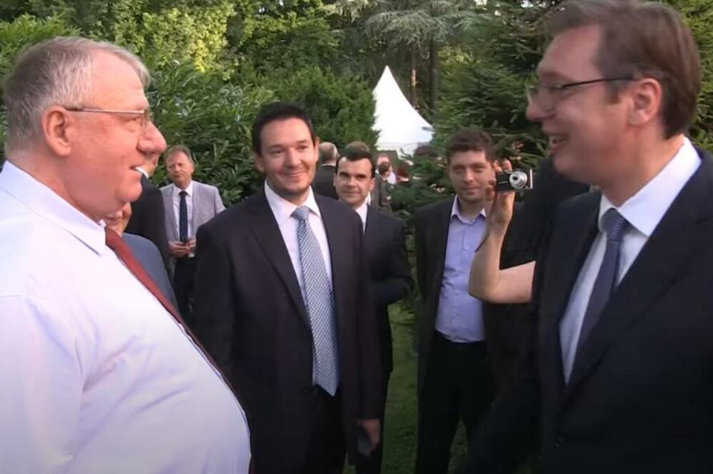 Šešelj i Vučić, Foto: Printscreen Youtube/ SrsOrgRs