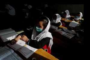 U Kabulu protest zbog zatvaranja srednjih škola za djevojčice