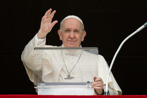 Papa Franjo: Časne sestre i sveštenici gledaju pornografiju na...