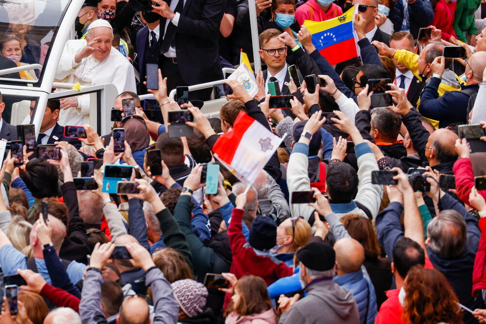 Papa Franjo na Malti, Foto: Reuters