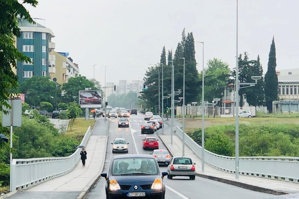 Četiri trake na Krivom mostu bi značajno rasteretile saobraćaj, Foto: Glavni grad