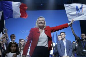 EU strijepi od pobjede Marin le Pen, Makron kaže "ovo je...