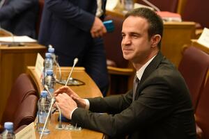 Mugoša: Ako Abazović podnese ostavku, Vlada po Ustavu pada