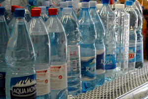 Akciza na plastiku će ugasiti domaće fabrike vode