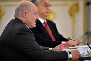 Lukašenko: Bjelorusija od Rusije kupila raketne sisteme S-400 i...