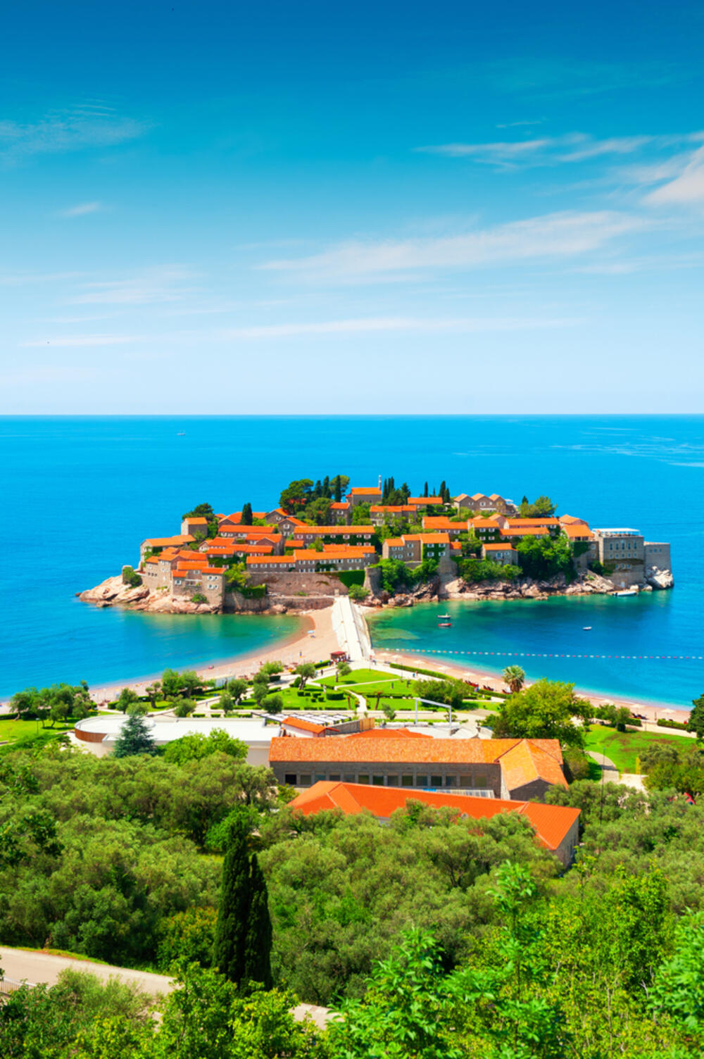 Nekada simbol elitnog turizma: Sveti Stefan