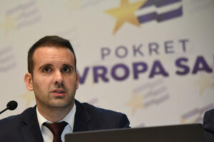 Spajić: Prvi obrisi jedinstva lidera DF-a i DPS-a bili su bezočni...