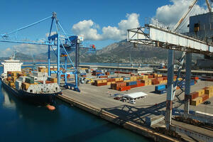 Radnici Port of Adria najavili štrajk upozorenja