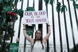 Protest protiv ukidanja prava na abortus u SAD-u, više hiljada...