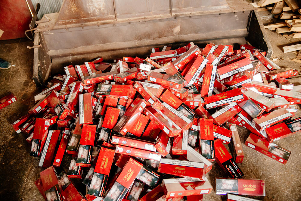 <p>U krugu fabrike "Javorak" biće spaljeno oko 1.500 paketa cigareta</p>