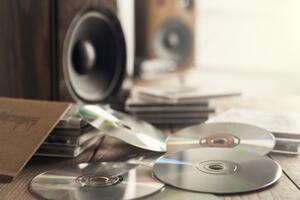 Uspon i pad CD-a tokom četiri decenije: Od čuda tehnike do...
