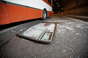 Kotor: Đačkom autobusu otkazale kočnice, sudario se sa drugim...
