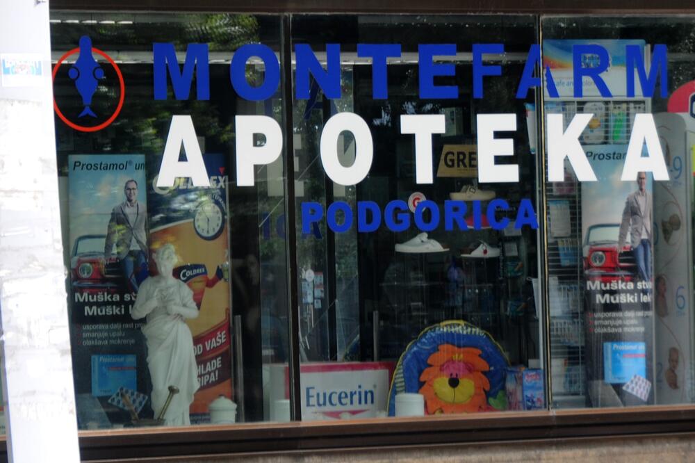 Do kraja godine na raspolaganju 15 miliona: Jedna od apoteka Montefarma, Foto: Boris Pejović