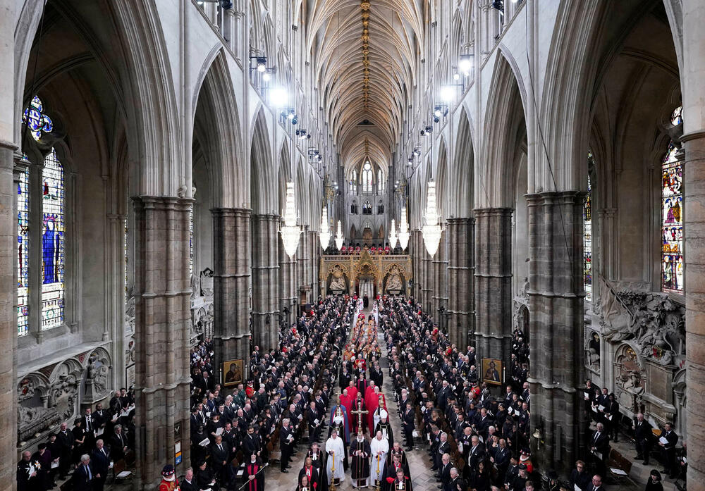 <p>Sahrana kraljice je prva državna sahrana u Velikoj Britaniji od smrti premijera Vinstona Čerčila 1965. godine</p>