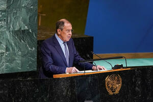 Lavrov u Generalnoj skupštini UN optužio Zapad za "grotesknu...
