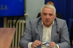 Vučurović: Ako nema većine za Zakon o predsjedniku, idemo na izbore