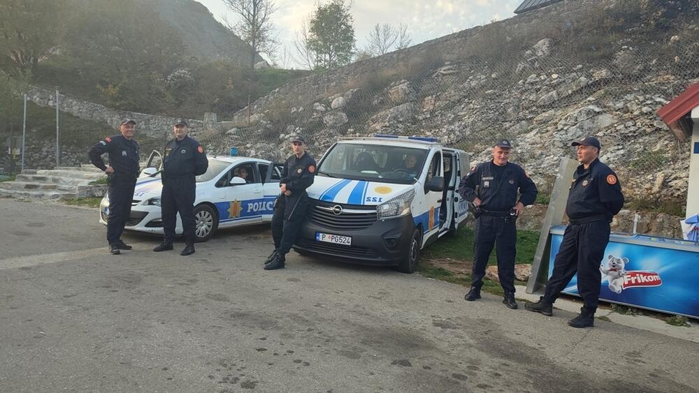 Zbog incidenata sa novoupisanim biračima glasanje se ponavlja na tri mjesta: Policija u Šavniku