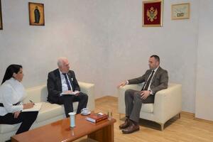 Šćekić sa ambasadorom Rumunije: Iskustva prijateljskih zemalja...