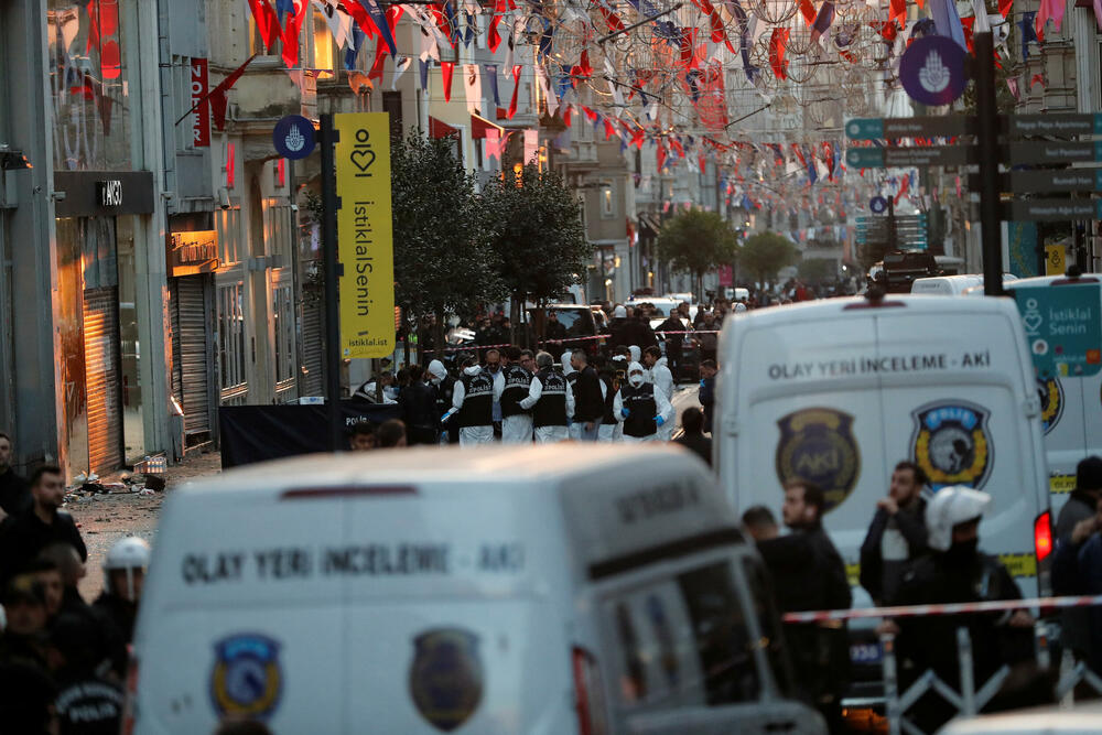 <p>Navodeći bilans žrtava, potpredsjednik Turske Fuat Oktaj je saopštio i da su dvije osobe teško povrijeđene.</p>