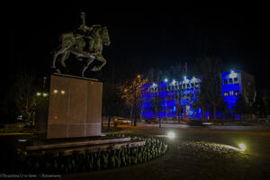 Zgrada Skupštine osvijetljena plavom bojom povodom Međunarodnog...
