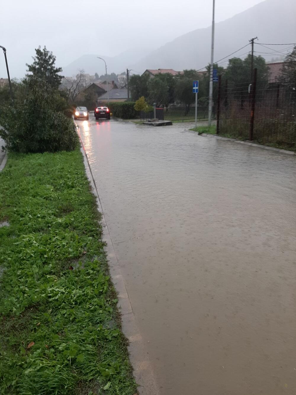 <p>Očekuje se da će najveći nivo plime početi polako da opada</p>