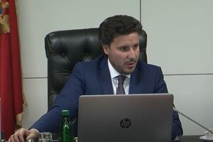 Abazović: Adžićeva posjeta Kijevu odgovor na propagandu da se...