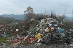 Regionalni vodovod: Otpad na obalama Morače, ugroženo vodoizvorište