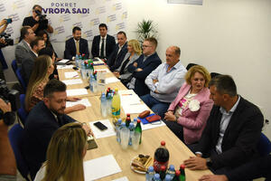 Pobjednici izbora u Podgorici nastavili pregovore o formiranju...