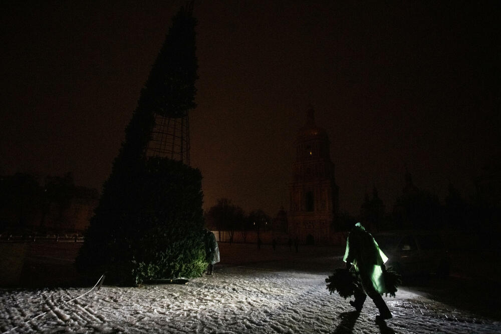 <p>- Kličko: Gradski metro sistem ponovo je u funkciji</p>  <p>- Nakon jednog od najvećih ruskih napada od početka rata, Kijev polako dobija struju, grijanje i vodu</p>