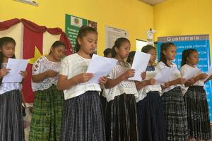 Kako hit grupe Aba finansira obrazovanje djevojčica u Gvatemali