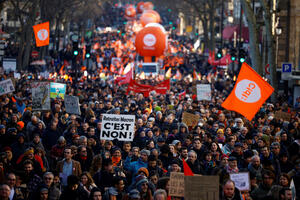 Novi masovni protesti i štrajkovi širom Francuske zbog penzione...