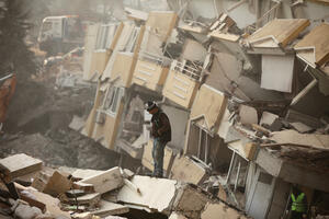 Turska: Spaseni iz ruševina nakon više od 120 sati