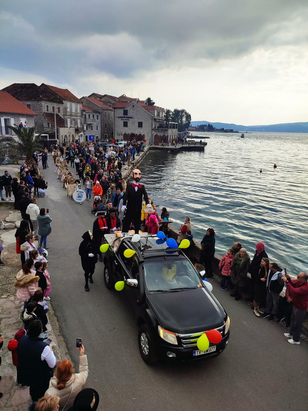 <p>Lastovljani na lomači spalili karnevala okrivljenog za sve prošlogodišnje nevolje građana i neispunjena prazna obećanja političara</p>