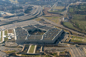 Pentagon potvrdio izvještaje o napadu na američki ratni brod u...