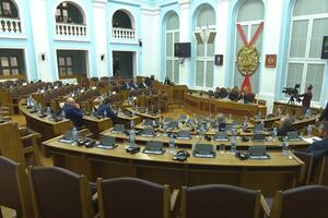 Poslanici nisu glasali o izmjenama Zakona o lokalnoj samoupravi
