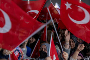 Aktuelni gradonačelnik Istanbula vodi na lokalnim izborima