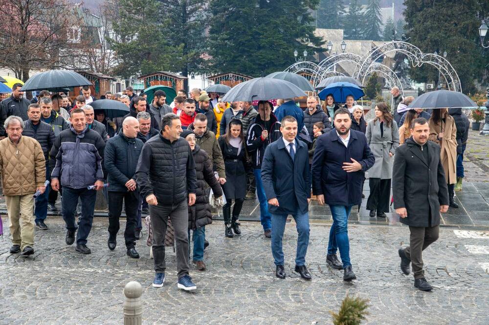 Bečić tokom posjete Kolašinu, Foto: Demokratska Crna Gora