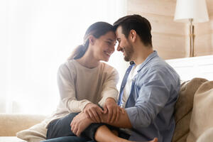 Zdravi odnosi: Šta vezu ili brak čini srećnima?